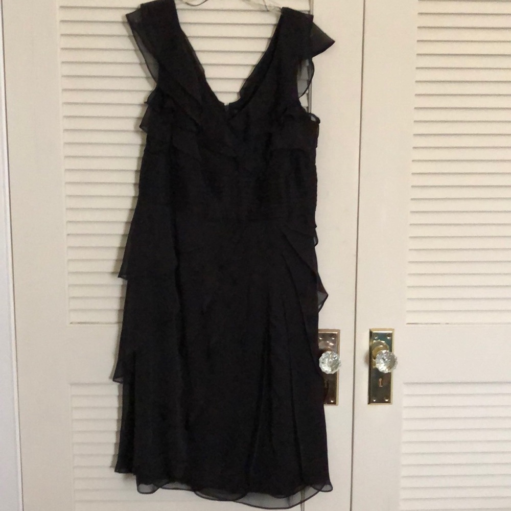 Beautiful Adrianna Papell Cocktail Dress